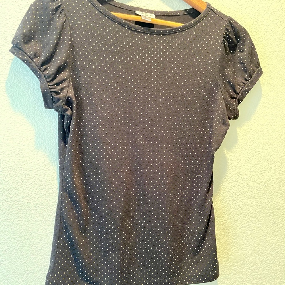 DONATED - Black short-sleeves shirt! - Picture 2 of 7